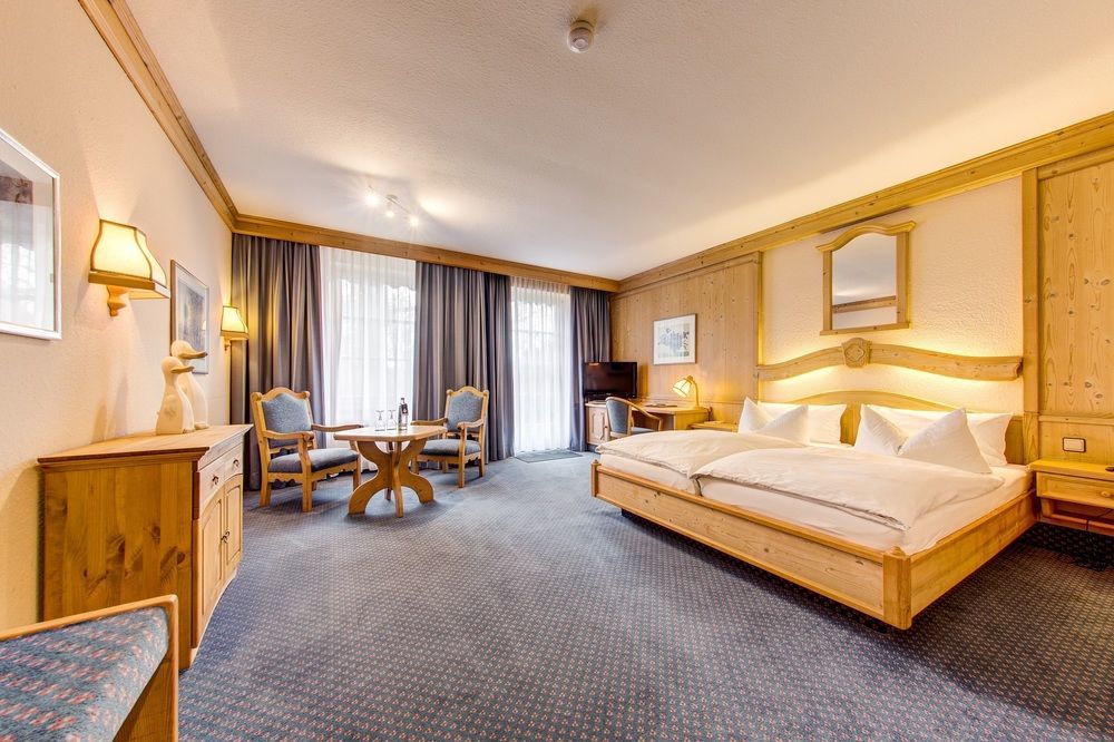 Hotel Landhaus Steinfeld Греетзиел Екстериор снимка